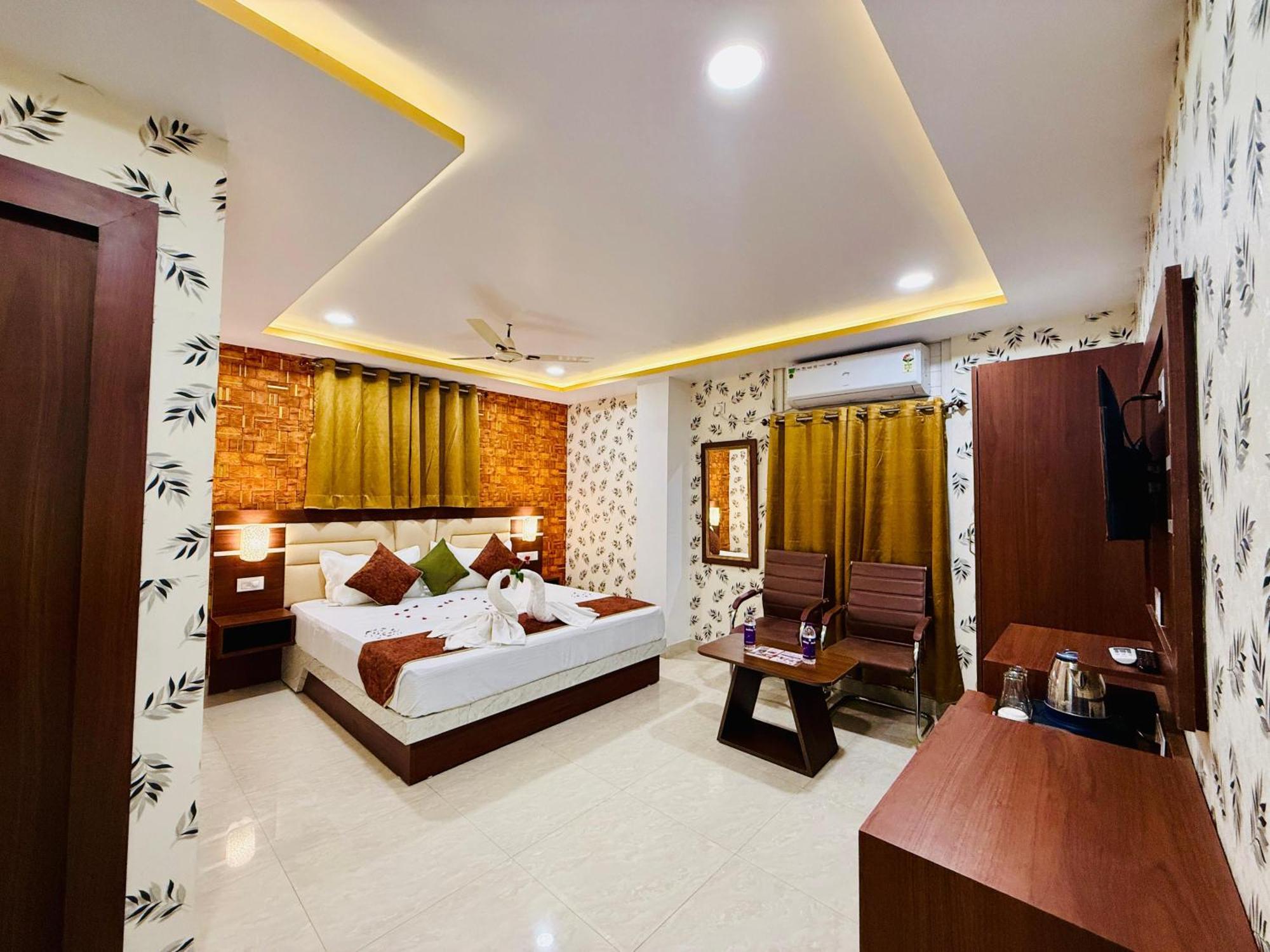 Hotel Golden Crystal Patna  Exterior photo